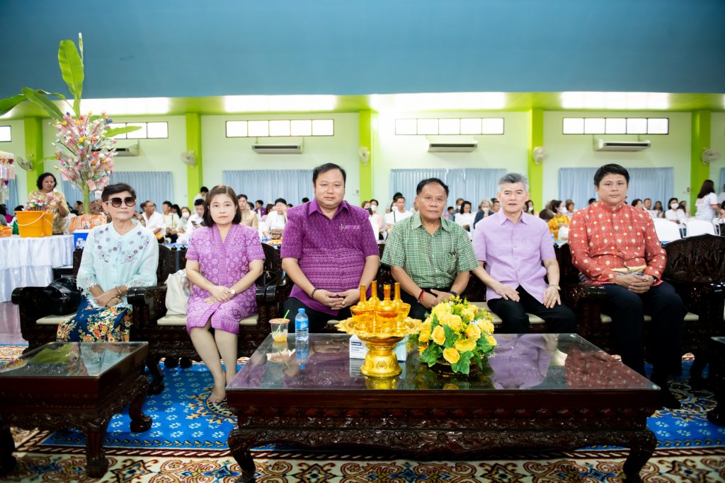 RMUTP performed a groundbreaking ceremony for the construction of the Phra Maha Thad Srisuwannakiri Pagoda.