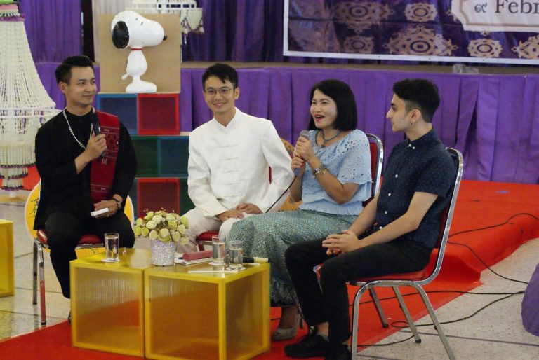 แลกเปลี่ยนการสื่อสารระหว่างวัฒนธรรม